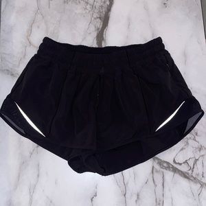 Lululemon Hotty Hot shorts